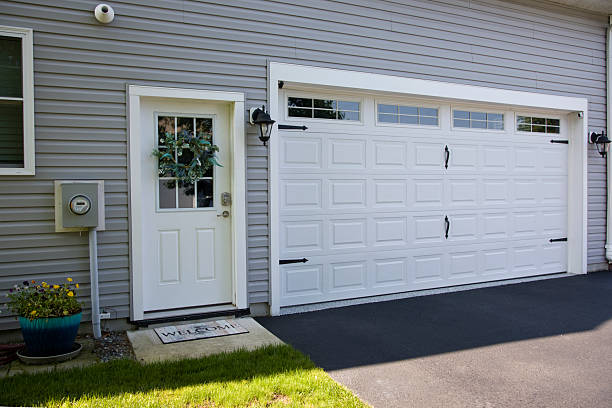 24/7 Emergency Garage Door Panel Replacement experts in Beckham County County, OK